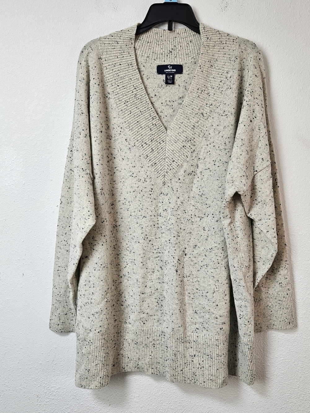 Lands' End Women's Cashmere Cream Speckled V-Neck Sweater Size LP